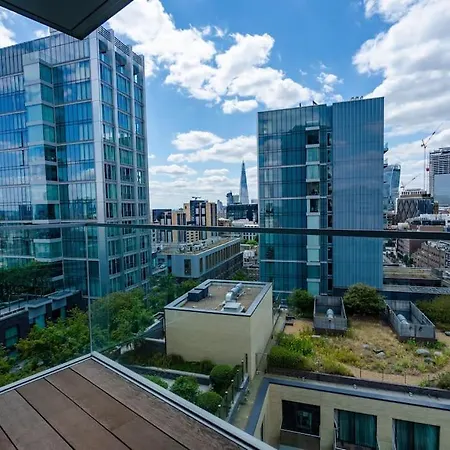 Modern 1-Bed Apartment Aldgate East